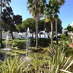 Urb. Alhambra Del Mar, Marbella