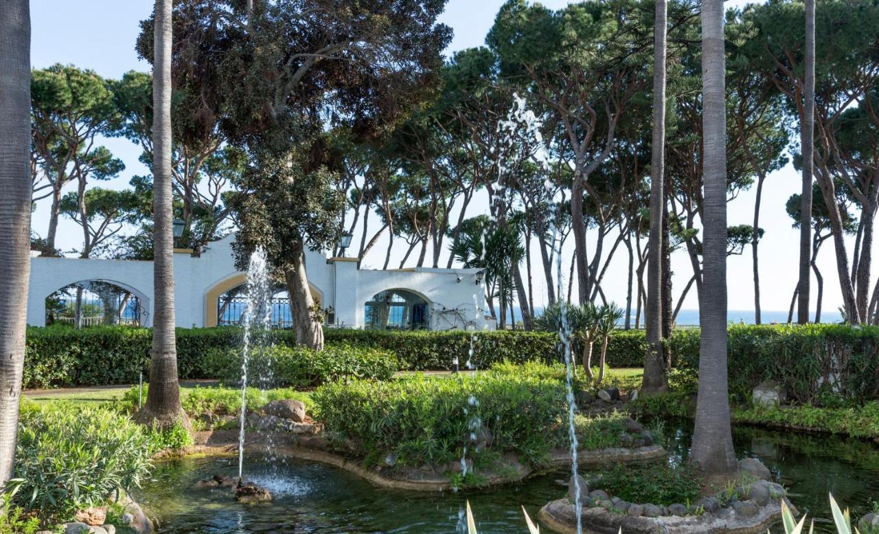 Urb. Alhambra Del Mar, *